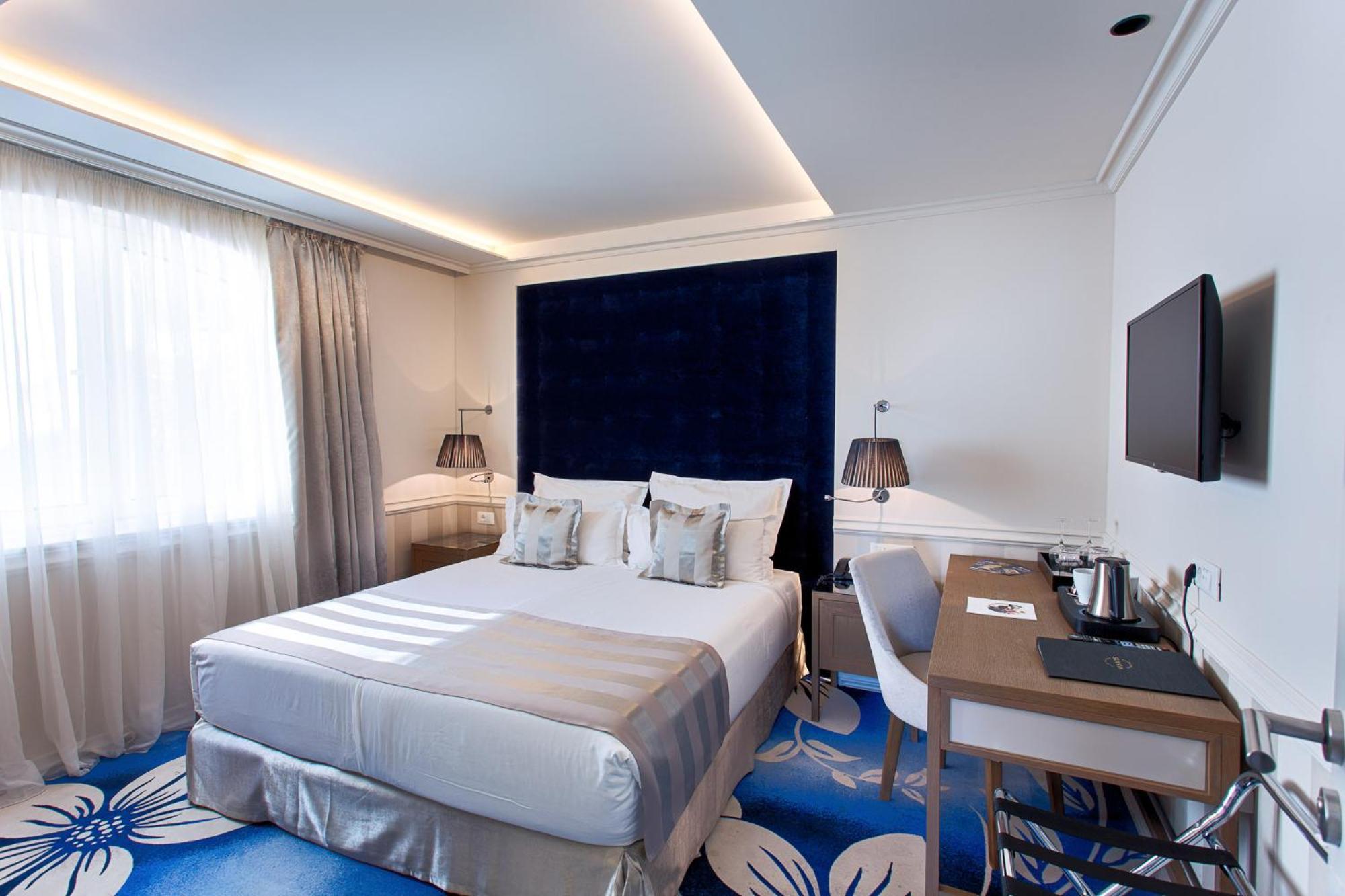 Grand Hotel Slavia - Adults Only บาชกาโวดา ภายนอก รูปภาพ