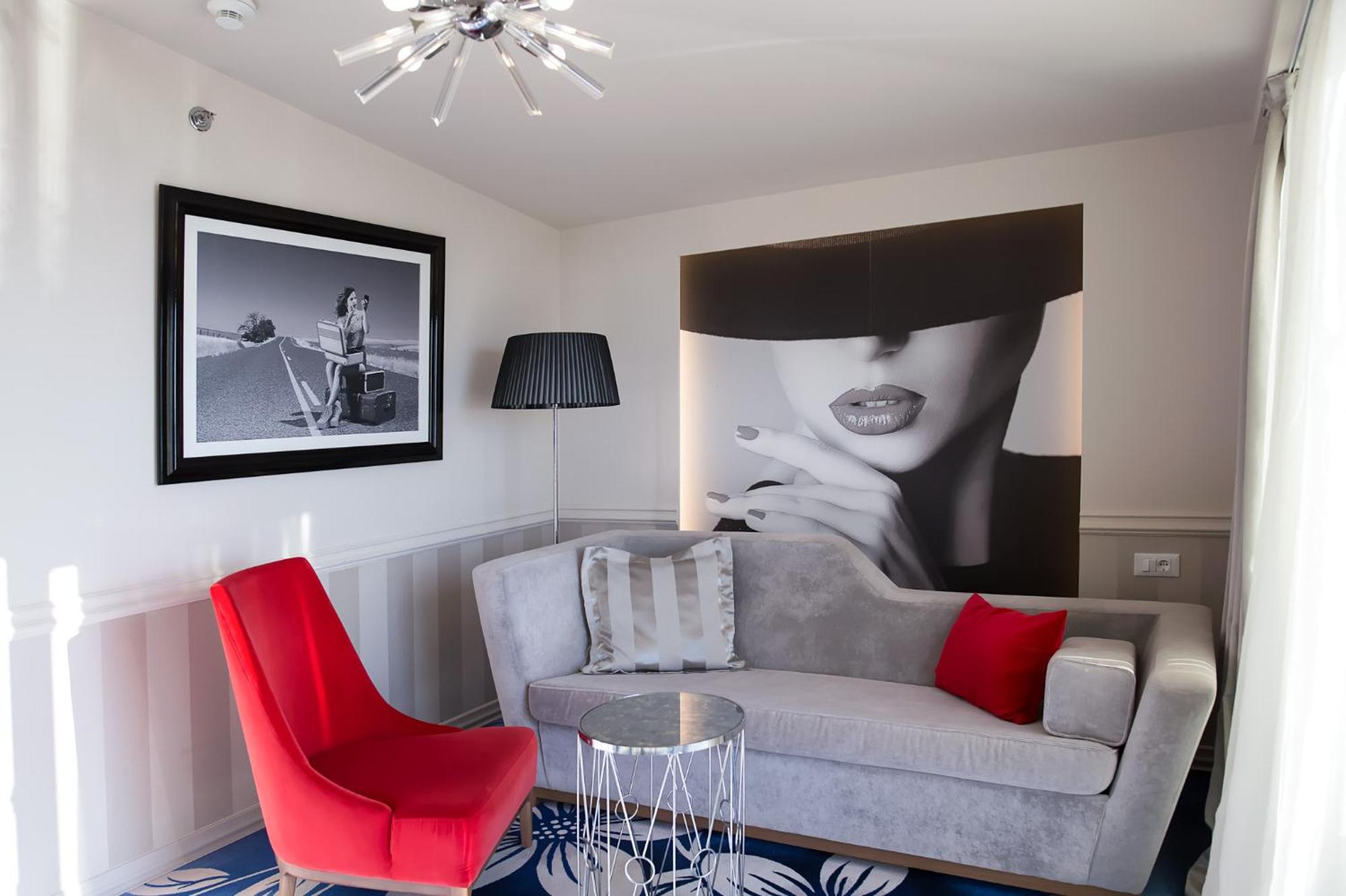 Grand Hotel Slavia - Adults Only บาชกาโวดา ภายนอก รูปภาพ
