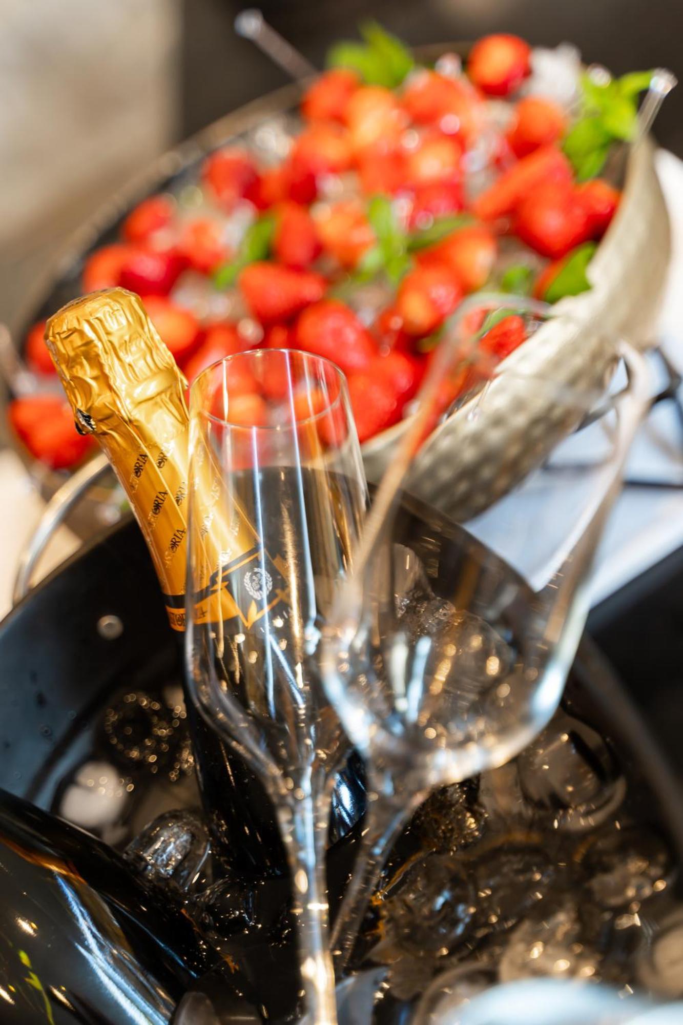 Grand Hotel Slavia - Adults Only บาชกาโวดา ภายนอก รูปภาพ