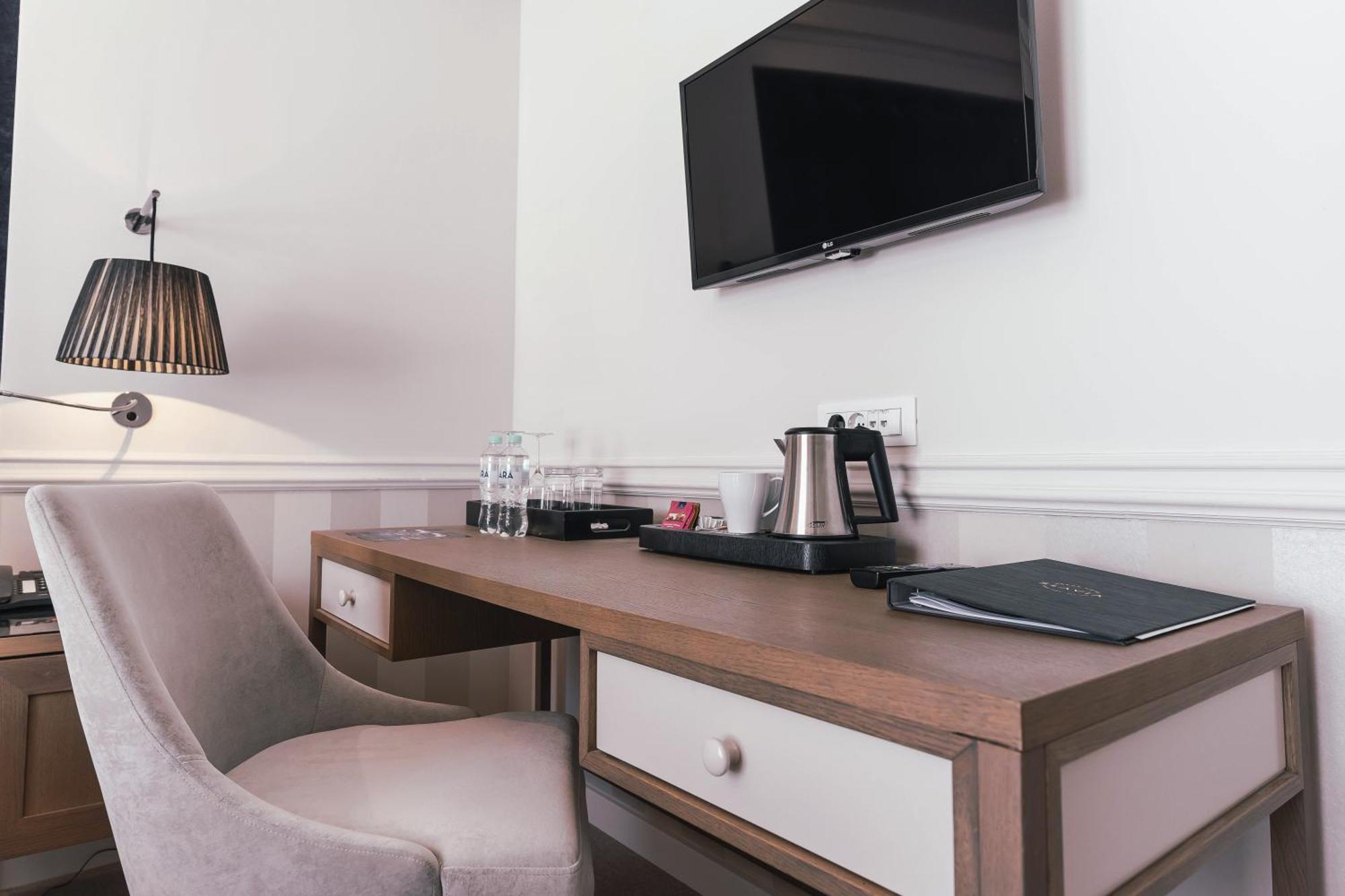 Grand Hotel Slavia - Adults Only บาชกาโวดา ภายนอก รูปภาพ
