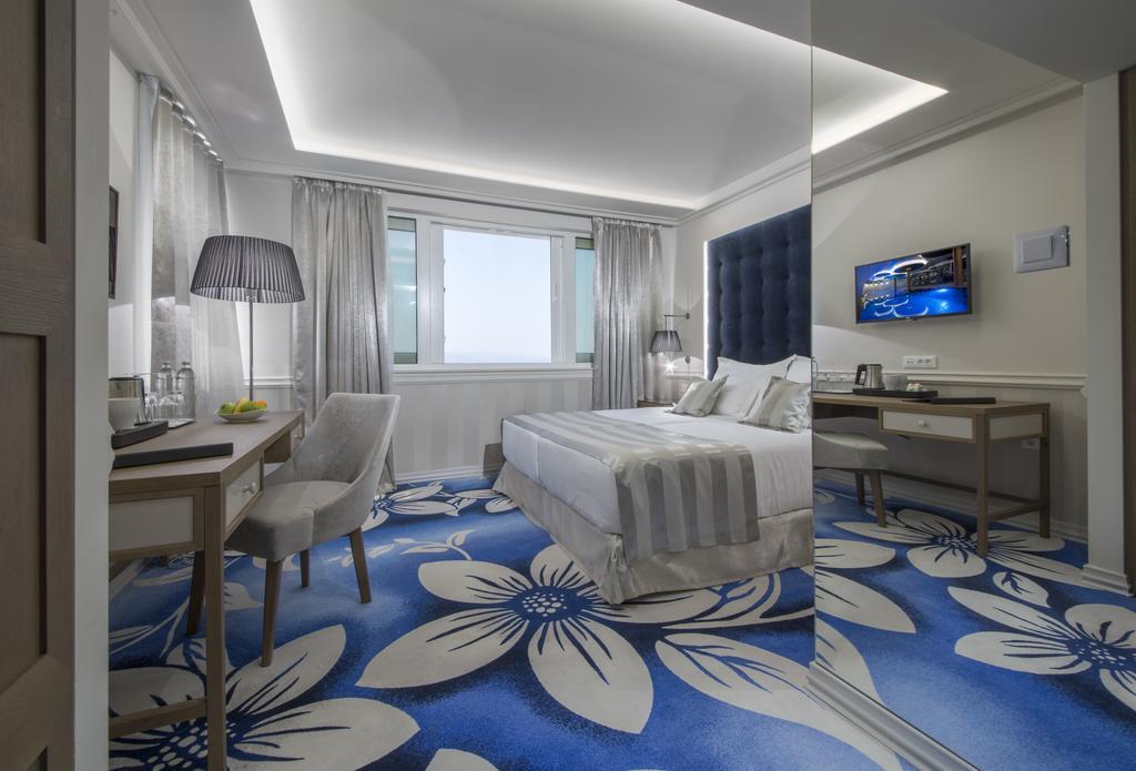 Grand Hotel Slavia - Adults Only บาชกาโวดา ภายนอก รูปภาพ